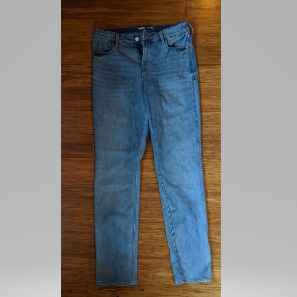 High Rise Slim Jeans